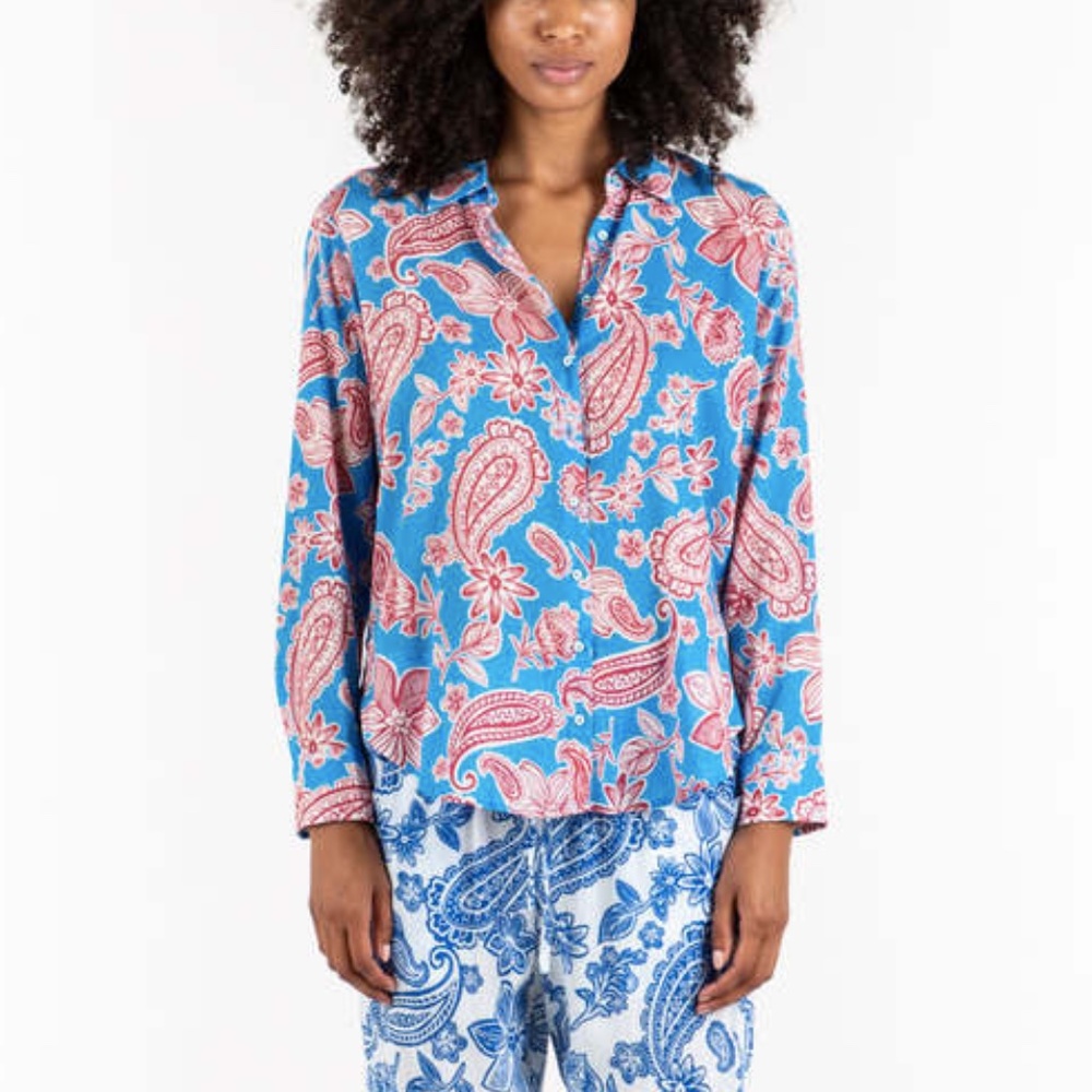 Xirena Beau Shirt In Capri Blue Red Large